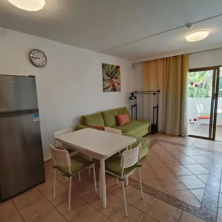 Americas 2 Bedroom * Playa de las Americas (Tenerife)